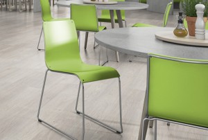 Panele podłogowe laminowane {Egger Dąb Cesena biały  33/AC5, gr. 8 mm}